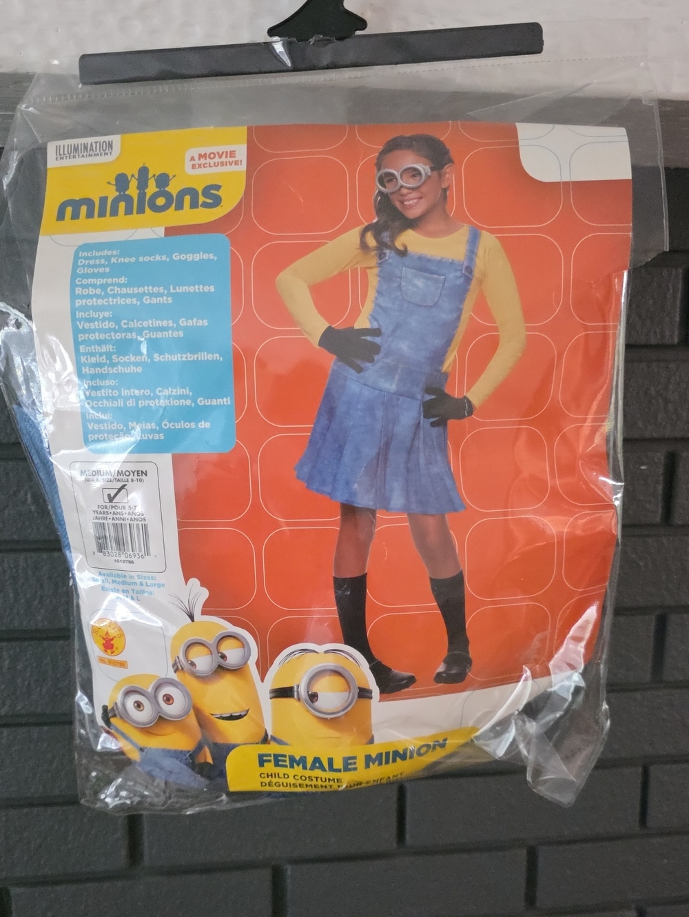 Minion Kids Costume - Medium Girls Size 8/10, INCLUDES GLOVES, DRESS, & GOGGLES